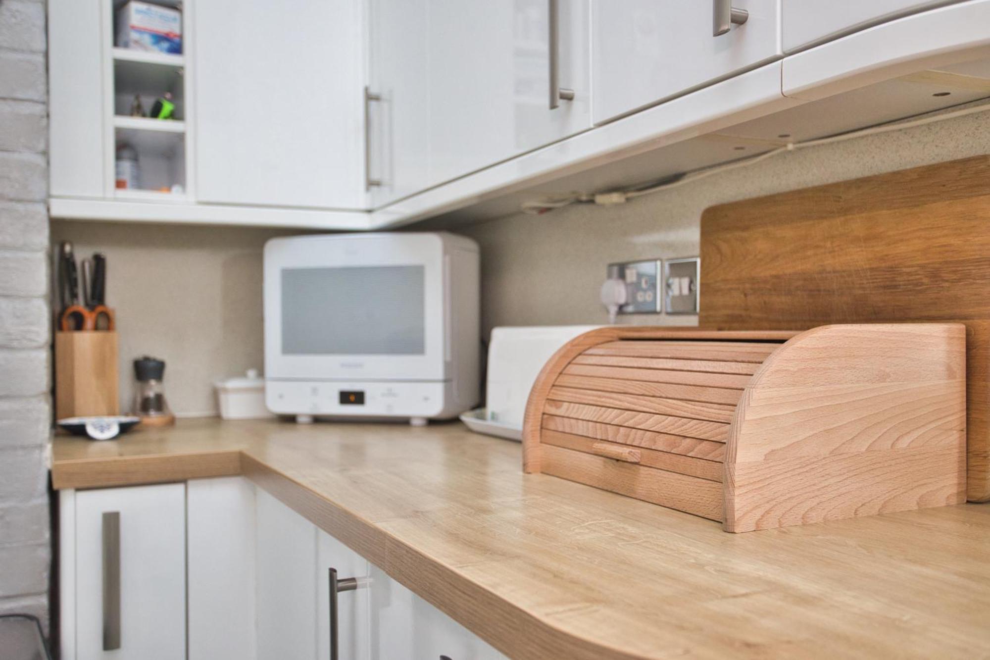 Spacious Seaside Escape In The Heart Of Deal, 4 Mins From The Beach Exterior foto