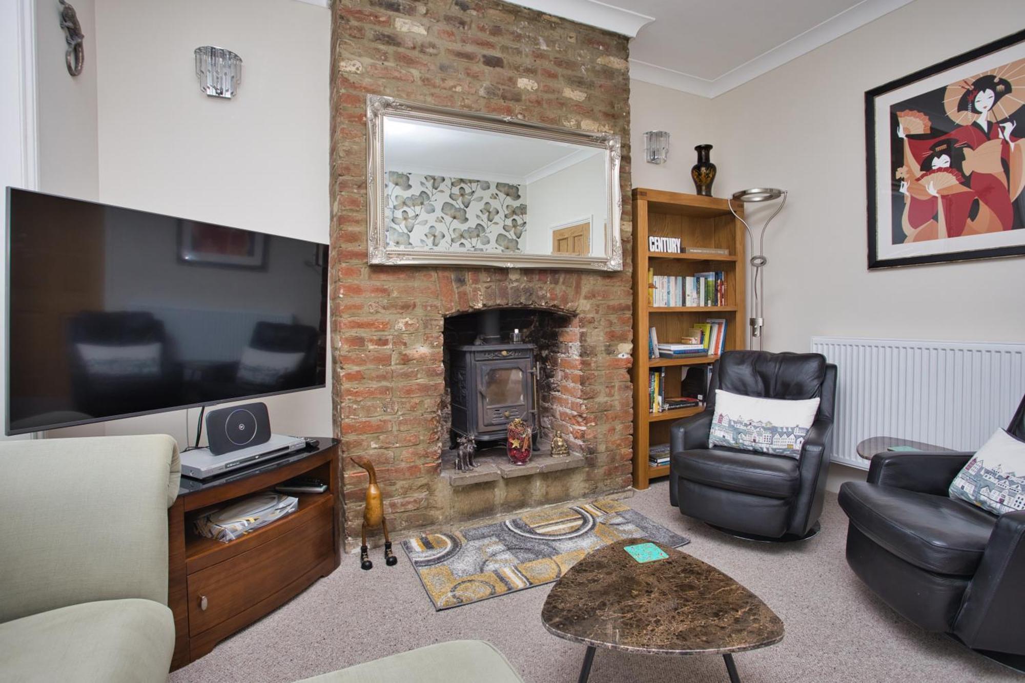 Spacious Seaside Escape In The Heart Of Deal, 4 Mins From The Beach Exterior foto